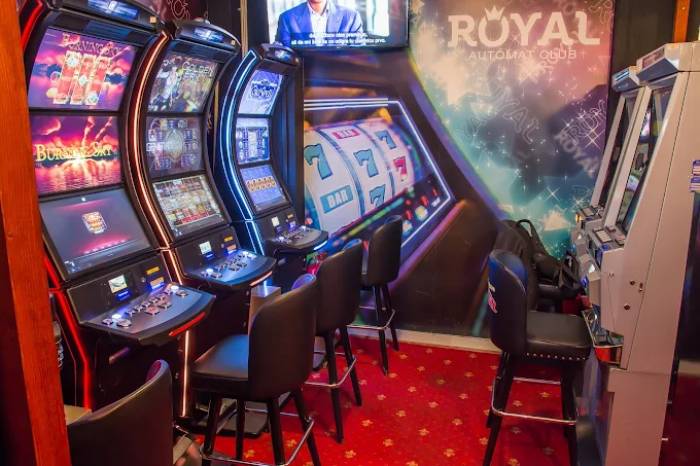 Automat Club Royal, Podgorica