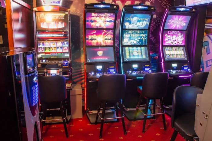 Automat Club Royal, Podgorica