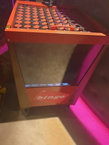 Admiral Casino, Sluis