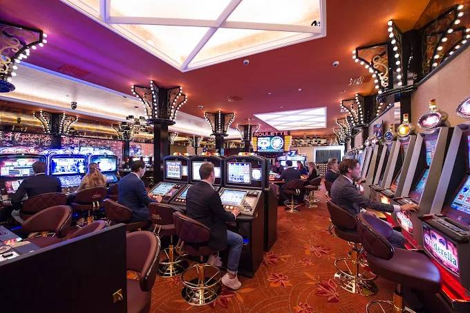 Circus Gran Casino, Tiel