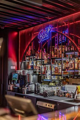 Win Casino, Sarski Krakow