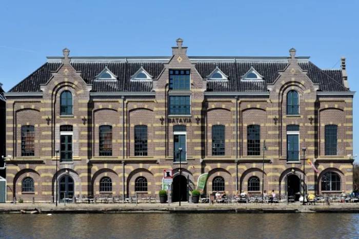 Play World Casino, Wormer