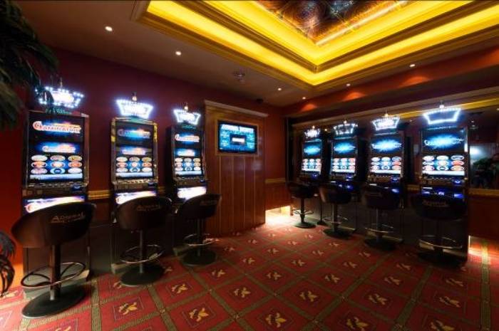 Admiral Slot Club  Aerodrom, Skopje