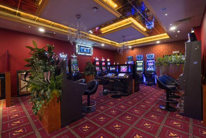 Admiral Slot Club Royal, Skopje