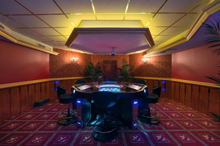 Admiral Slot Club Royal, Skopje