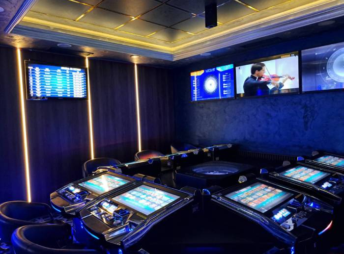 Admiral Slot Club Palas, Veles