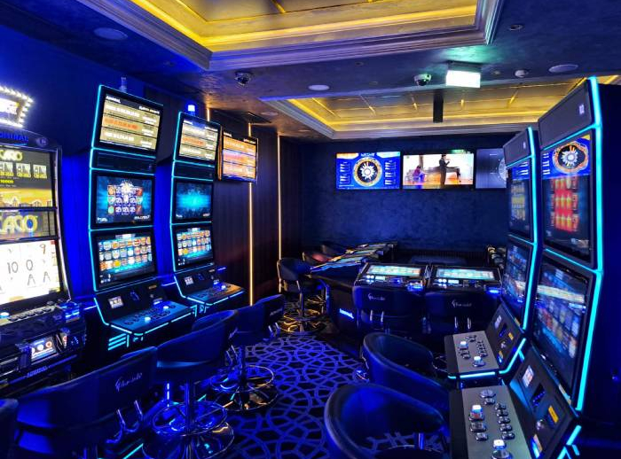 Admiral Slot Club Palas, Veles