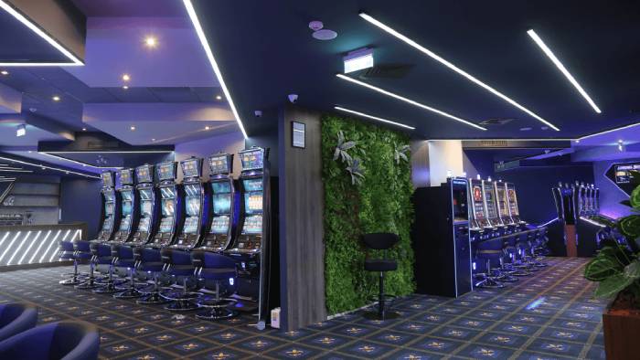 Admiral Slot Club Isar, Shtip