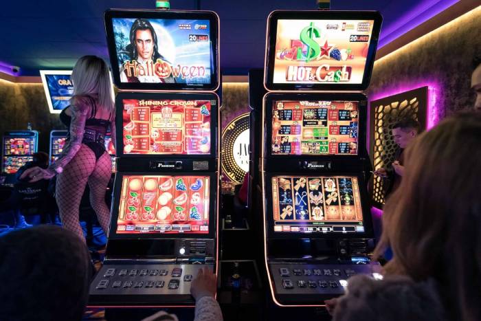 Las Vegas Games Aurel, Arad