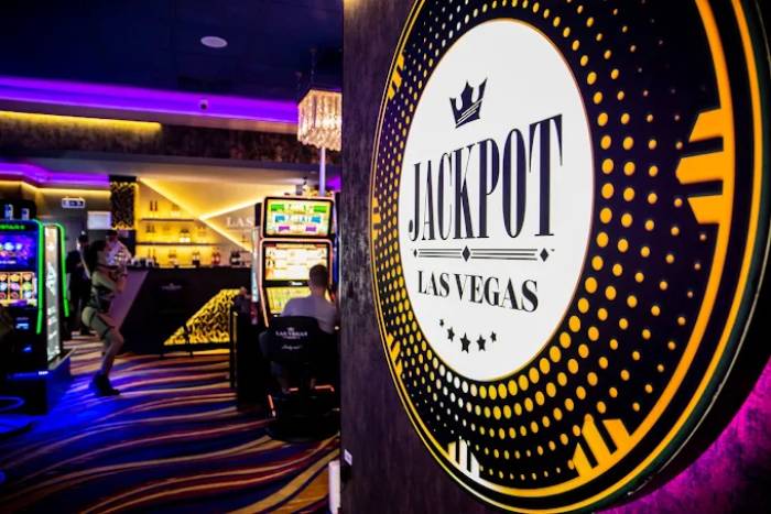 Las Vegas Games Brătianu, Pitești