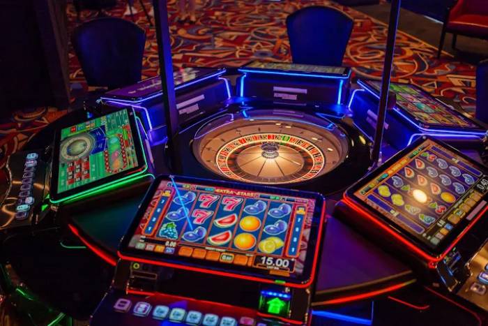 Manhattan Game Room Piața Gării de Nord, București