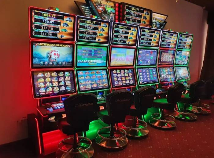 Manhattan Game Room Brătianu, București