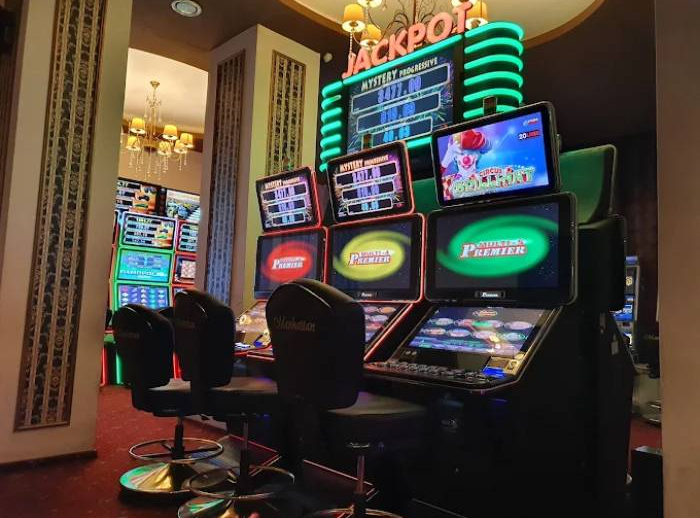 Manhattan Game Room Brătianu, București