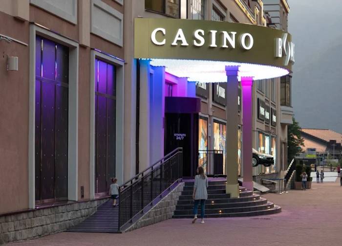 Boomerang Casino, Estosadok