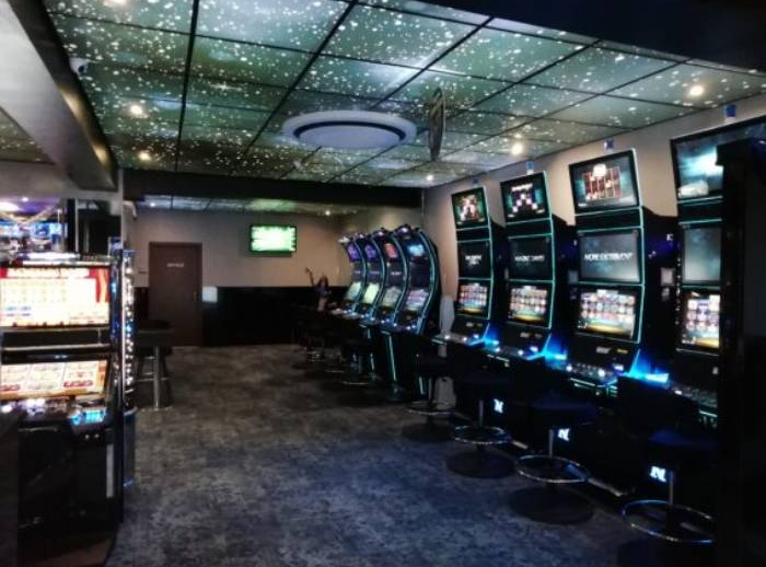 Admiral Club Prahova, Campina