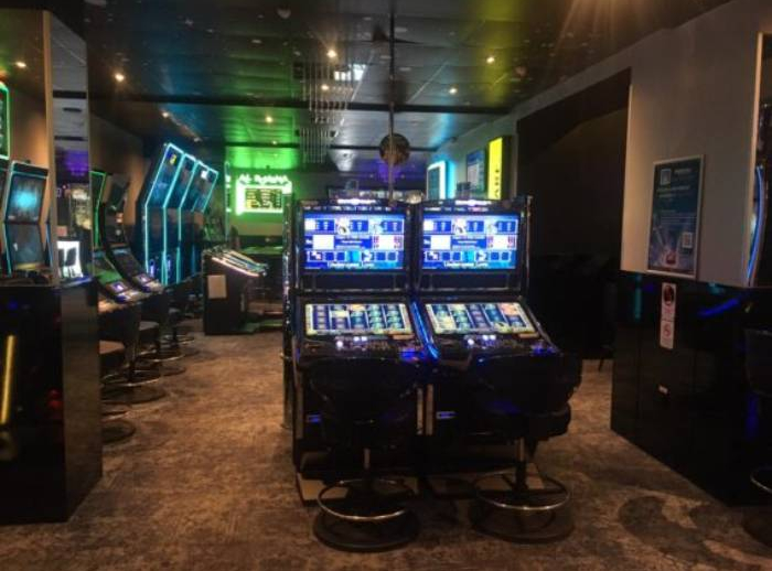 Admiral Club, Resita