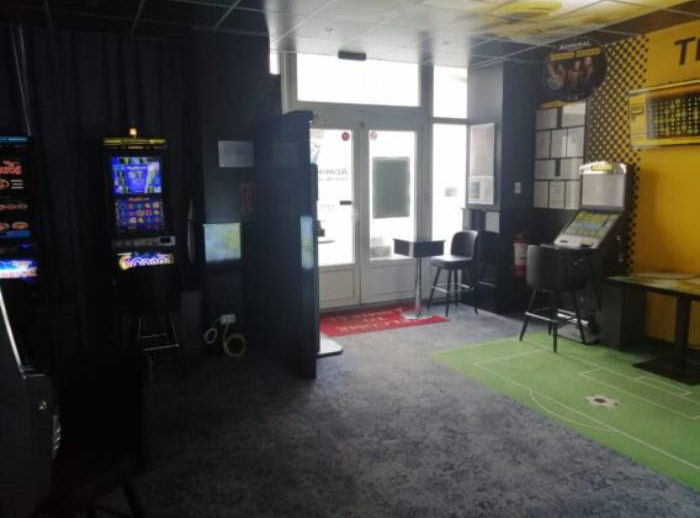 Admiral Club, Oradea