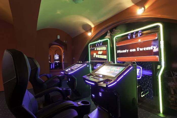 Admiral Slot Club Voje Dulića, Pozarevac