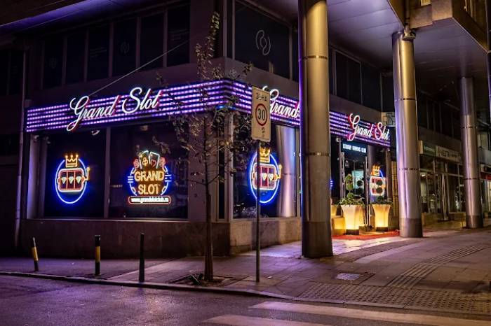 Grand Slot Club Marta, Beograd