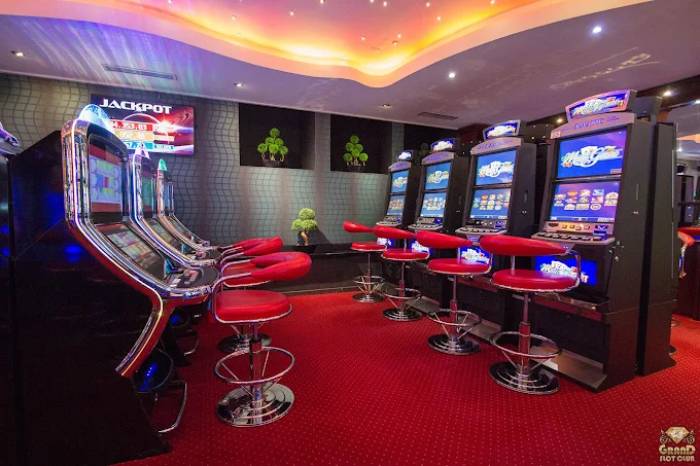 Grand Slot Club Ljubinke Bobić, Beograd