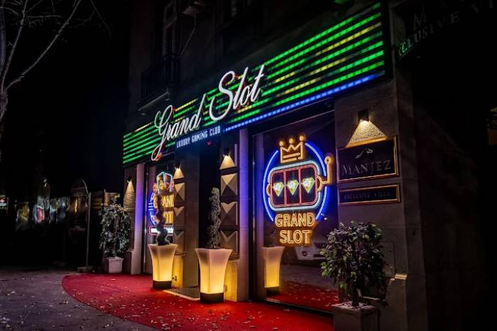 Grand Slot Club Manjež, Beograd