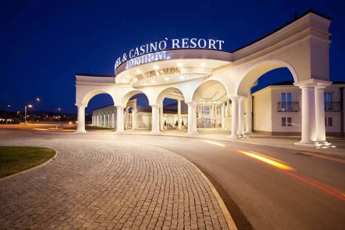 Casino & Hotel ADMIRAL, Kozina
