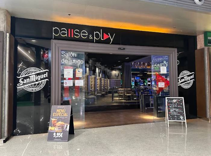Pause & Play Casino & Sports Bar CC Max Center, Barakaldo