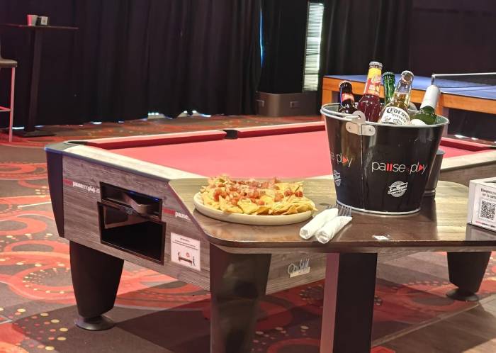 Pause&Play Gaming Lounge & Sports Bar, Sambil