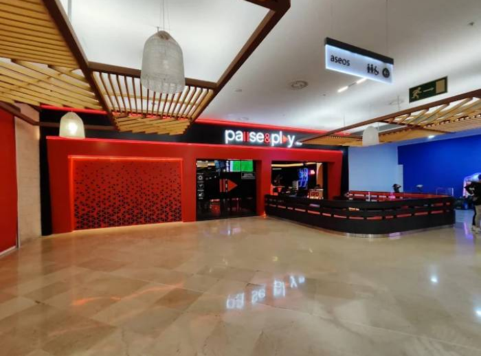 Pause & Play Games Room & Sportsbar CC La Verónica, Antequera