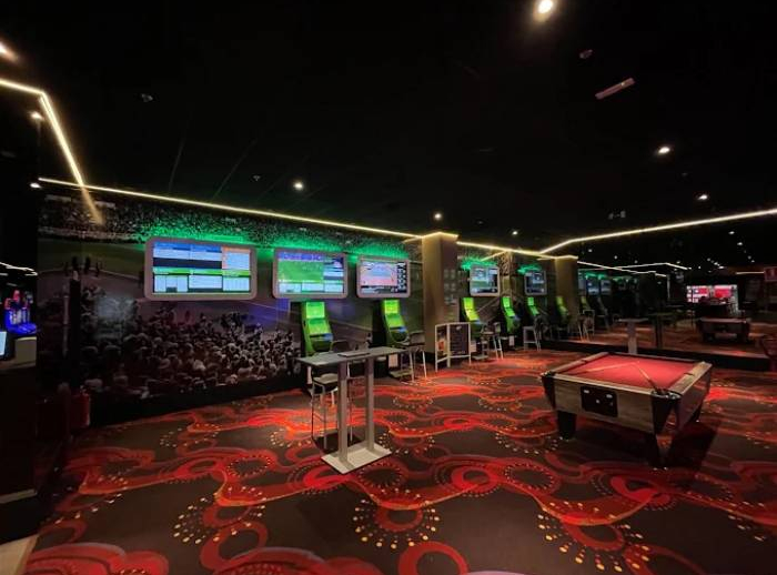 Pause & Play Games Room & Sportsbar CC Gorbeia, Álava