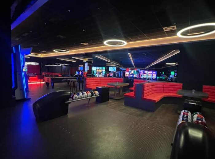 Pause & Play Casino & Sports Bar Jaén Plaza, Jaén