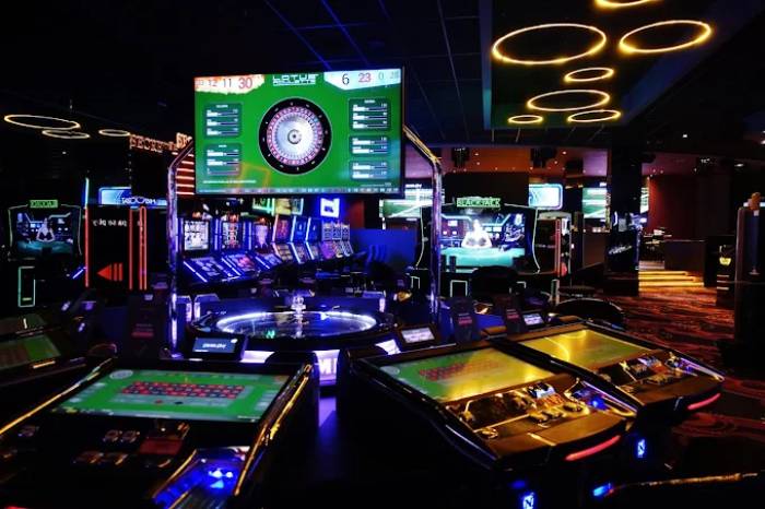 Pause & Play Games Room & Sports Bar CC Lagoh, Seville