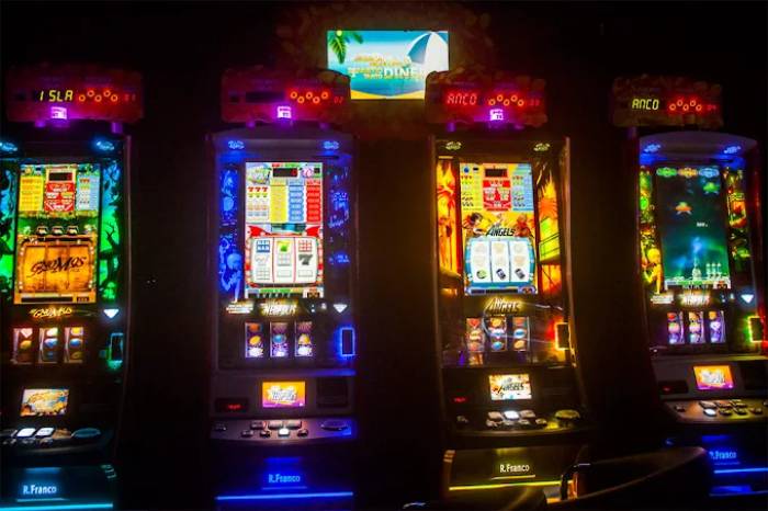 Pause & Play Games Room & Sports Bar CC Los Alfares, Toledo