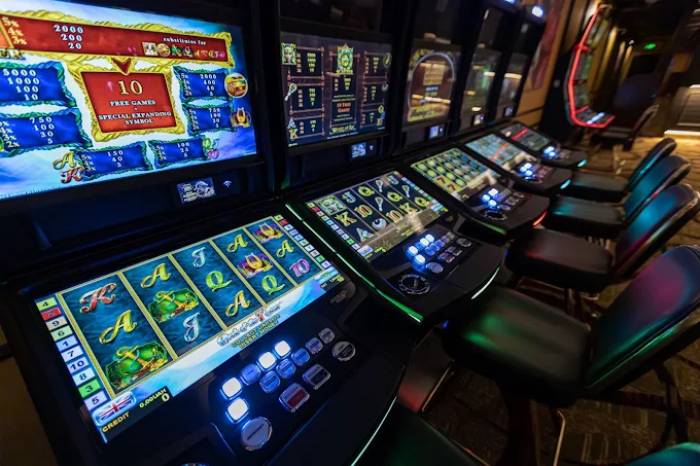 Slots Games  Holosiivskyi prospekt, Kyiv
