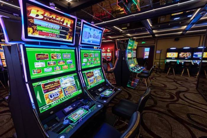 Slots Games  Holosiivskyi prospekt, Kyiv