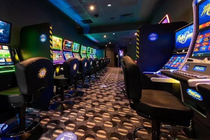 MERKUR Slots North Finchley, London