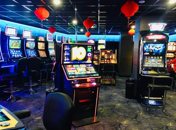 Admiral Casino, Derby