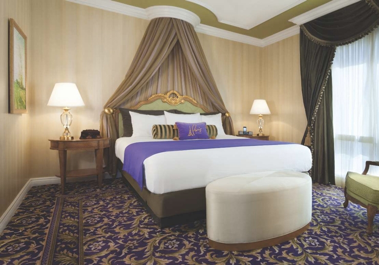 Charlemagne suite - Las Vegas Paris Casino & Hotel