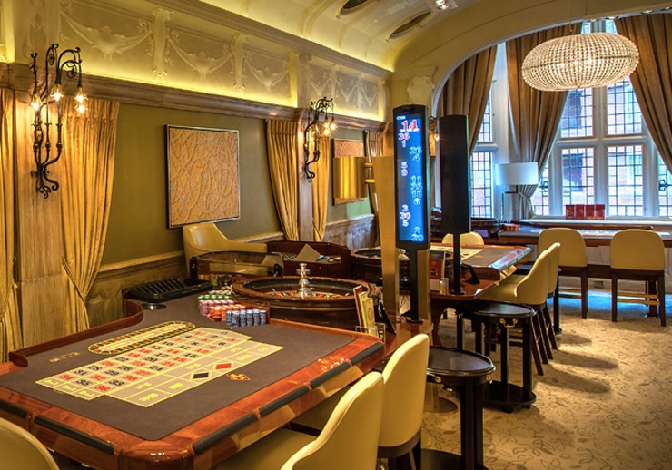 Maxim’s Club Casino London