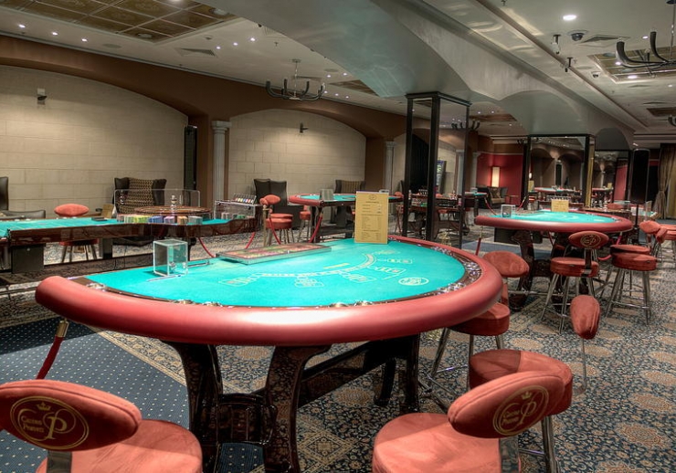 Pravets Casino & Riu Resort