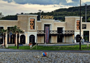 Casino Photo