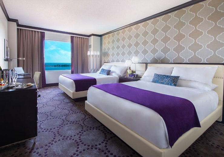 Deluxe Room - Harrah's Gulf Coast Hotel