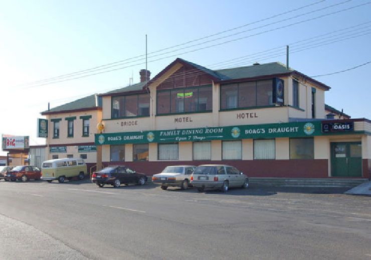 The Bridge Hotel and Casino, Smithton